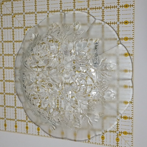 Pasari Crystal Livia 9" Rose Bowl - Picture 4 of 7